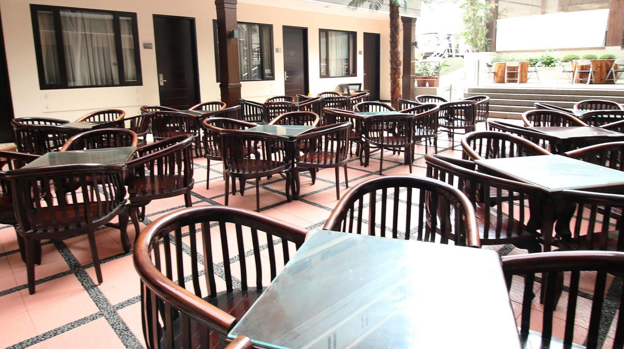 Zen Rooms Grand Hotel Lembang Bagian luar foto