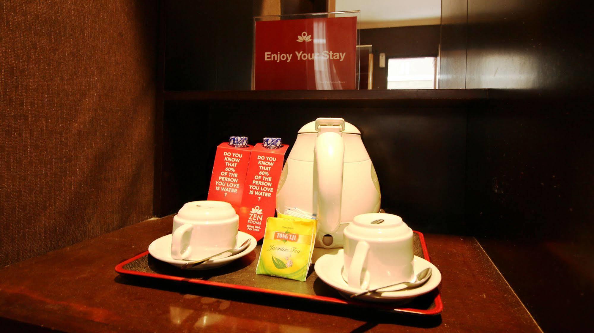 Zen Rooms Grand Hotel Lembang Bagian luar foto
