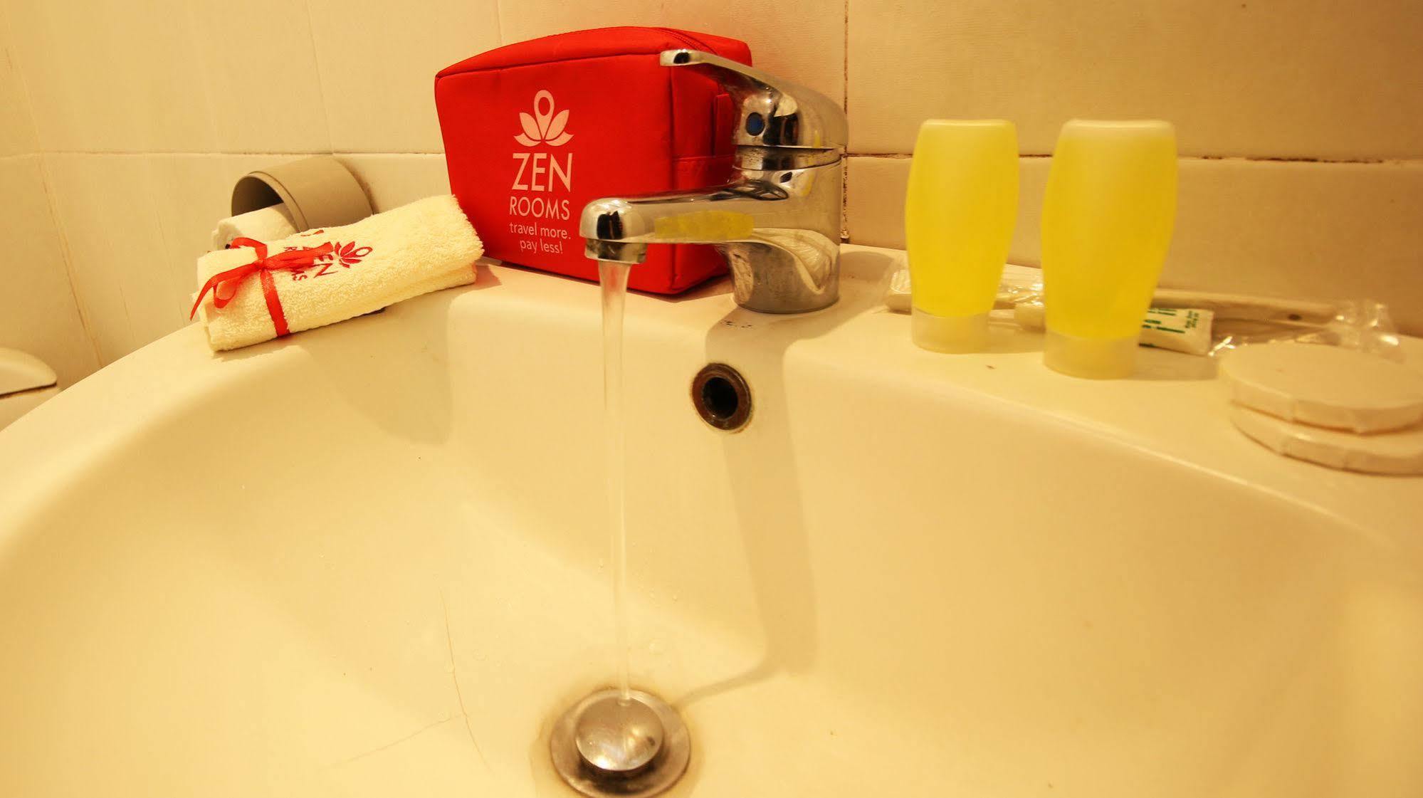 Zen Rooms Grand Hotel Lembang Bagian luar foto