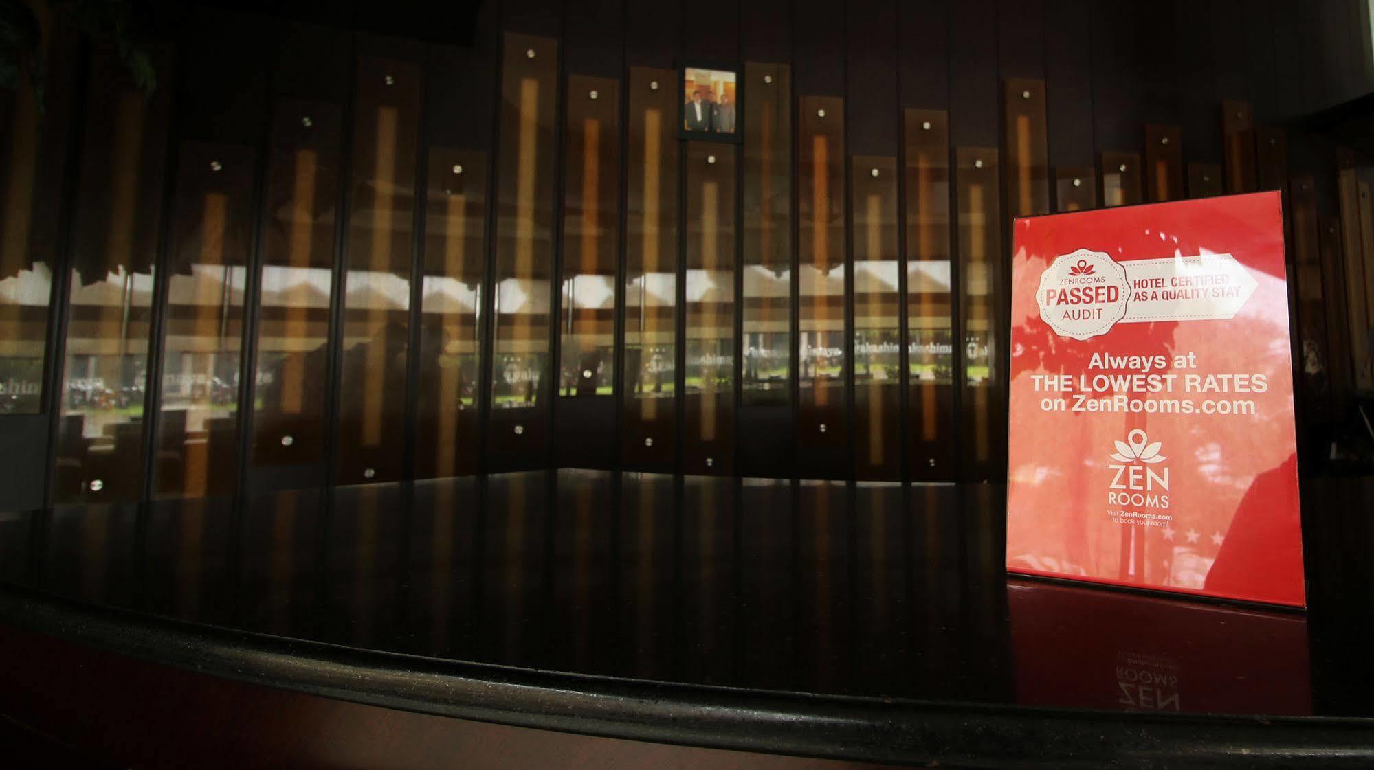Zen Rooms Grand Hotel Lembang Bagian luar foto