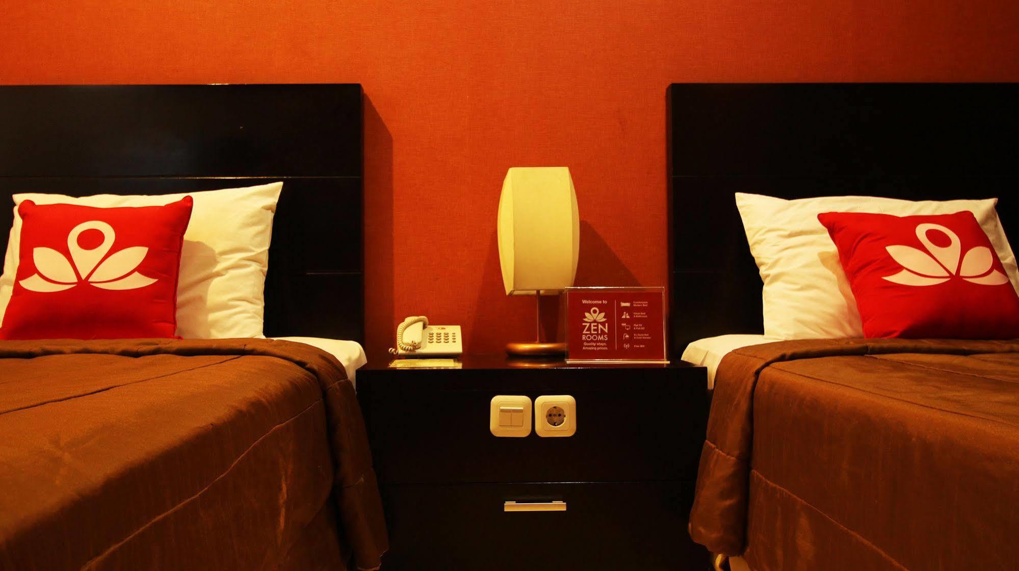 Zen Rooms Grand Hotel Lembang Bagian luar foto