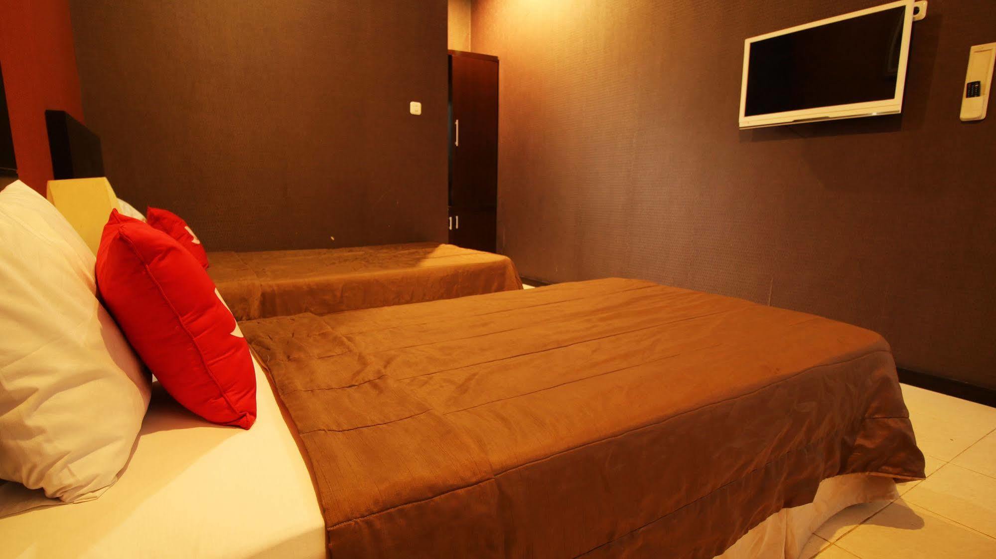 Zen Rooms Grand Hotel Lembang Bagian luar foto