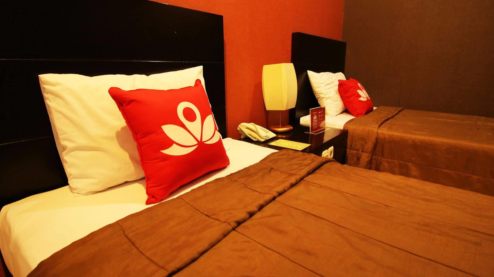 Zen Rooms Grand Hotel Lembang Bagian luar foto