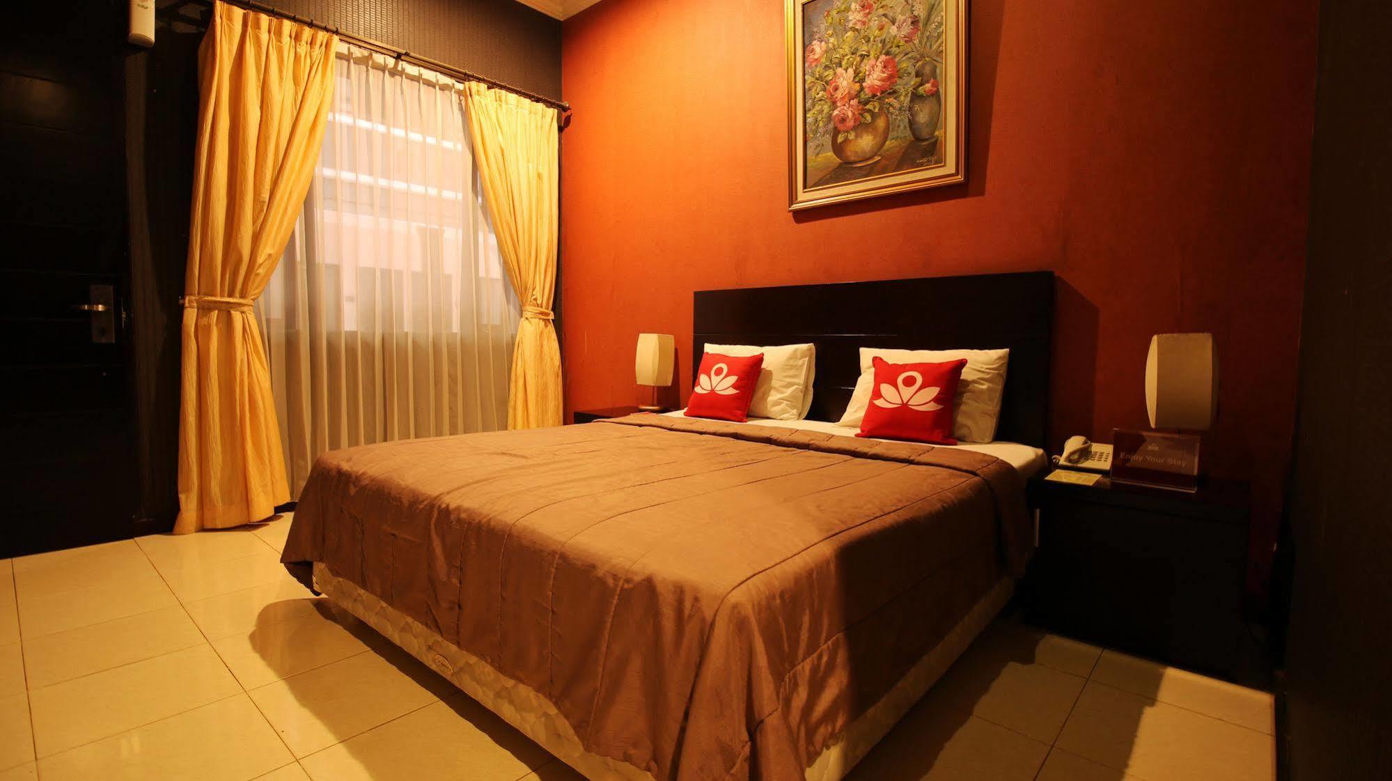 Zen Rooms Grand Hotel Lembang Bagian luar foto